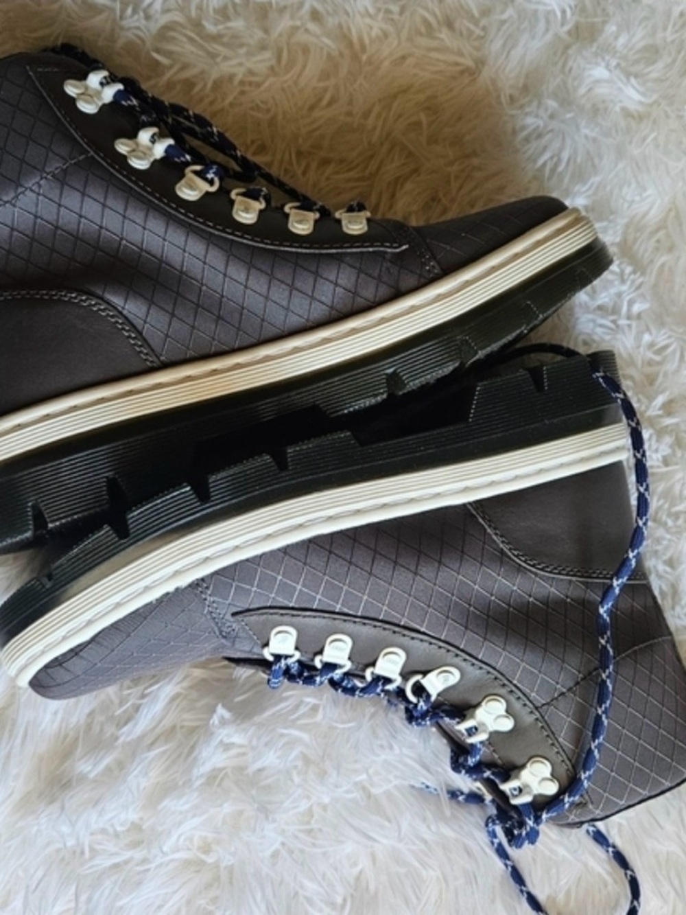 Dr. Martens Black Canvas Interior Shoe Label - Picture 6 of 7